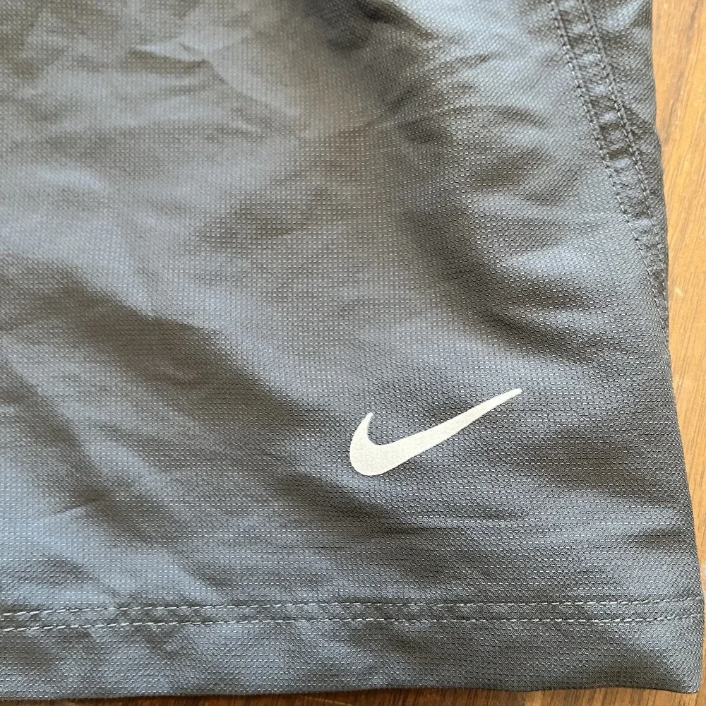 Nike Dri-FIT Challenger Running Shorts Mens M Gray 7
